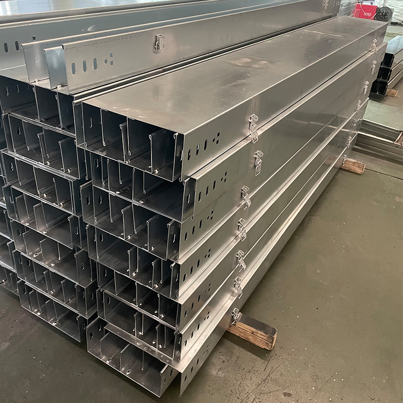 صينية كابلات على شكل قطرة ماء