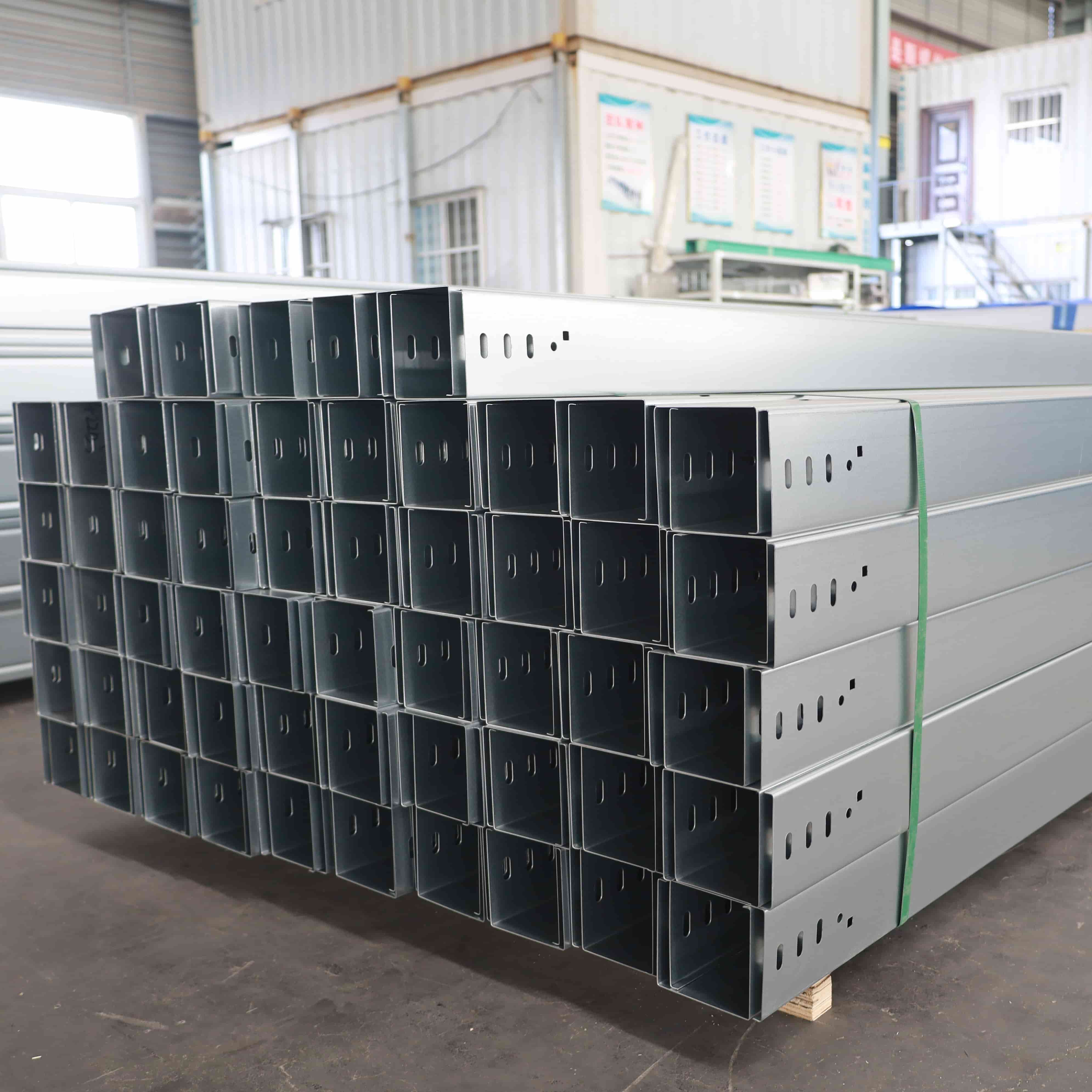 صينية كابلات على شكل قطرة ماء