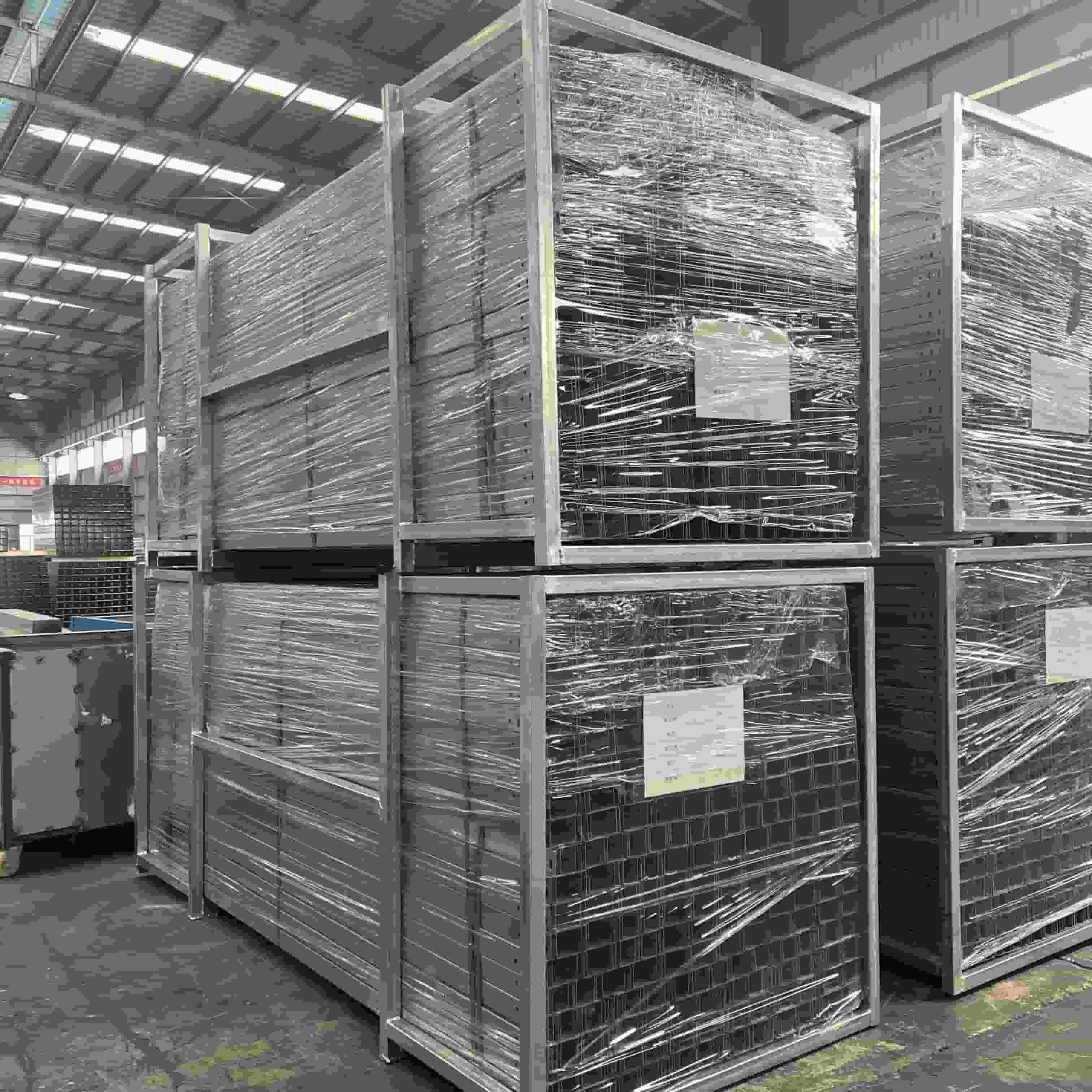 صينية كابلات من صفائح مجلفنة بالغمس الساخن